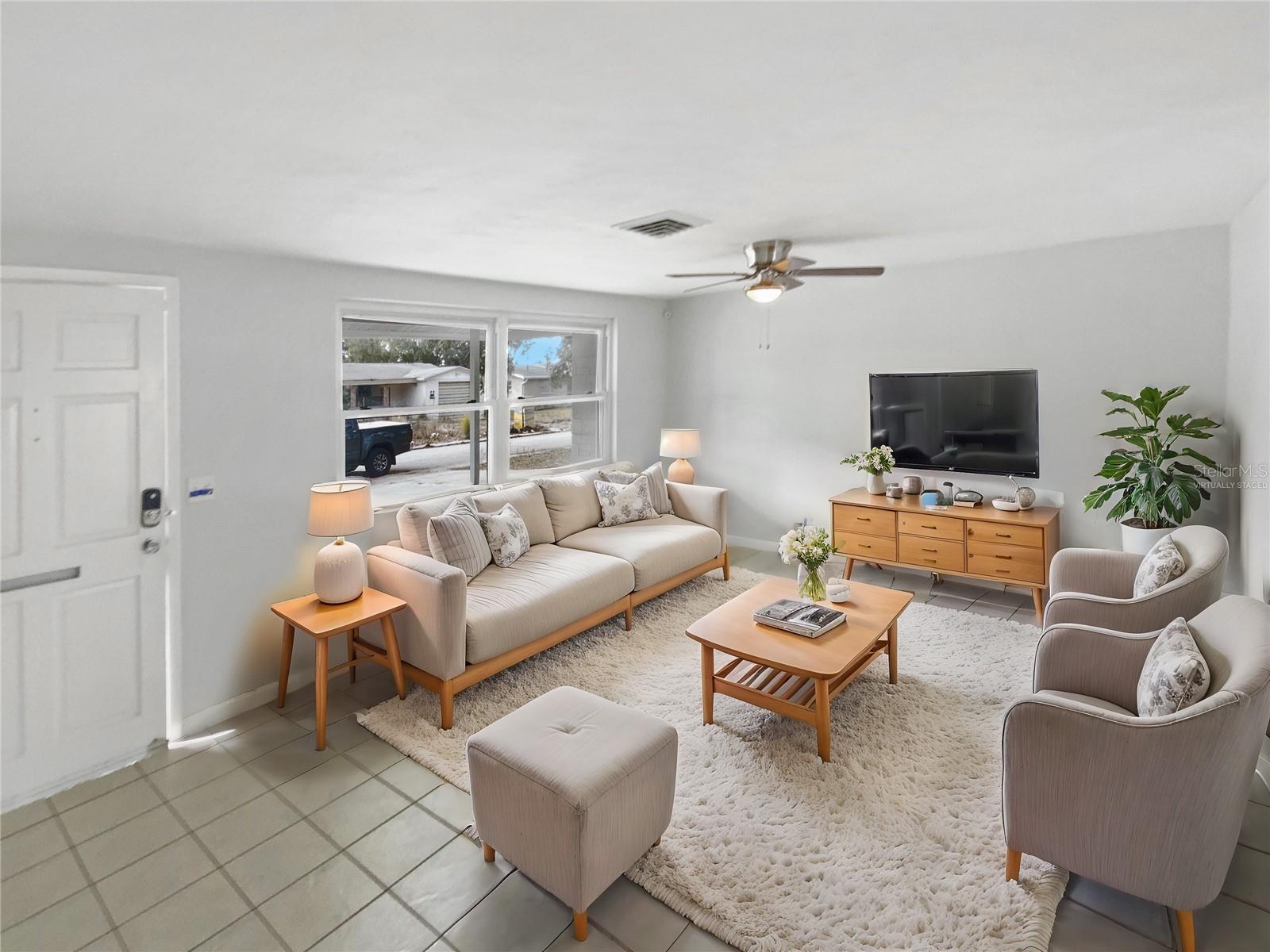 5305 BOB WHITE DR photo 2
