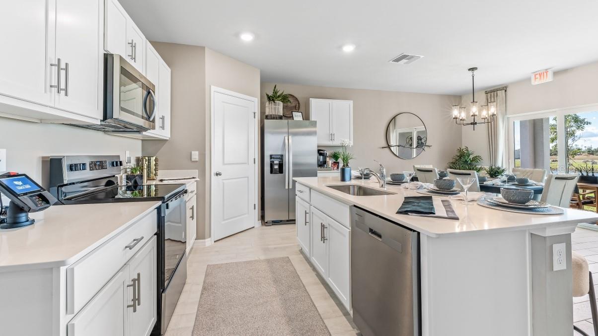 9528 TURTLE GRASS CIR photo 5