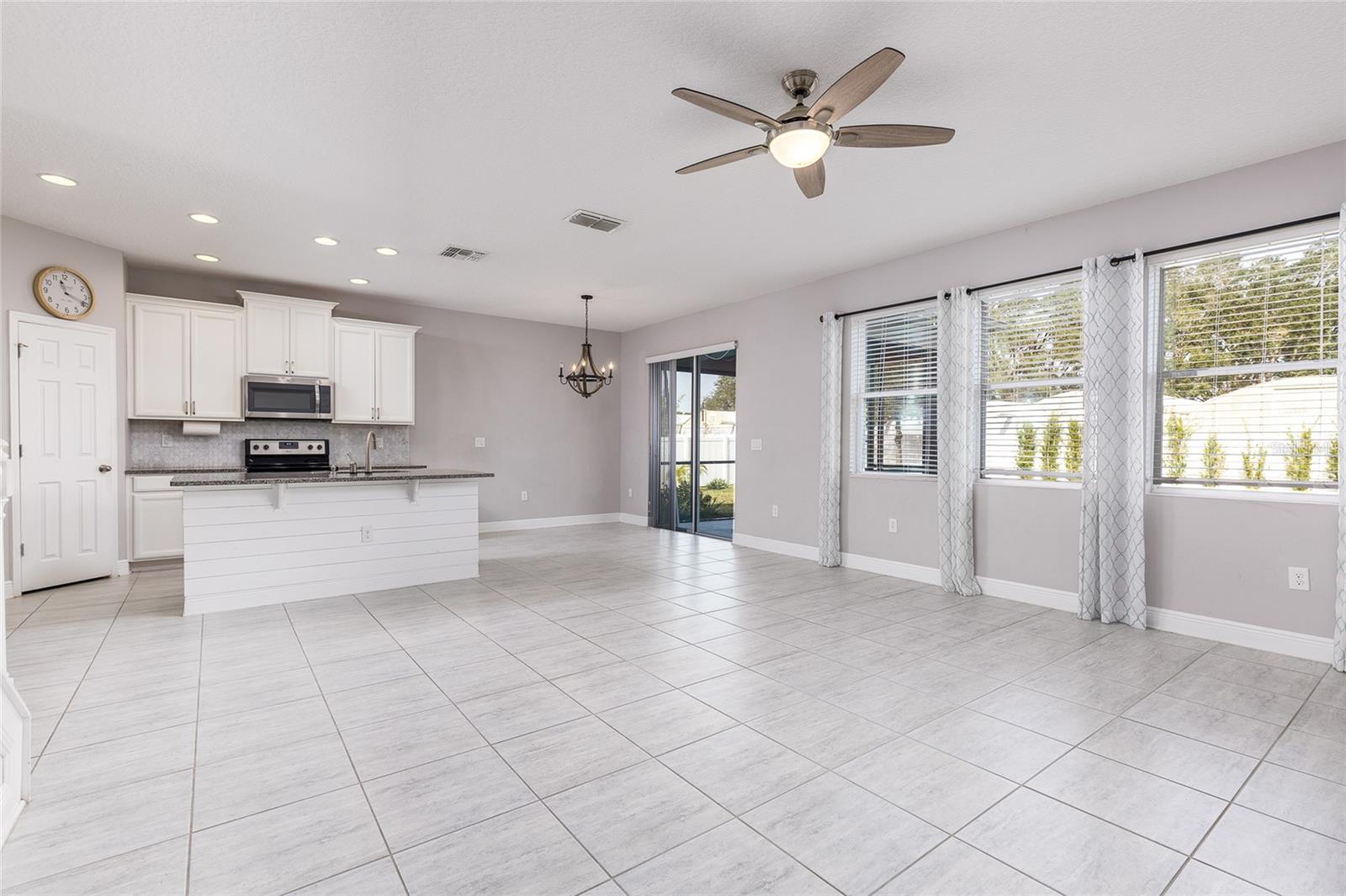 2918 SAND OAK LOOP photo 3