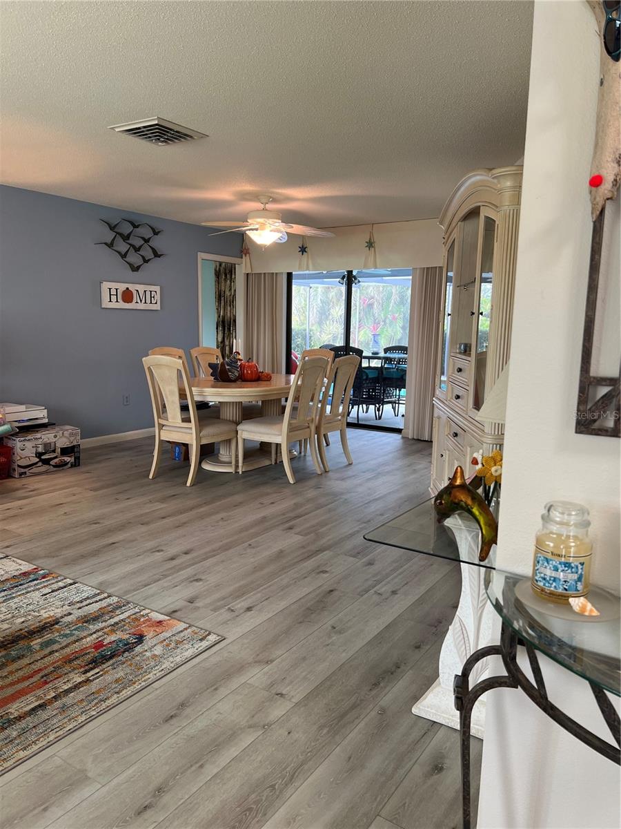 109 W MATISSE CIR photo 4
