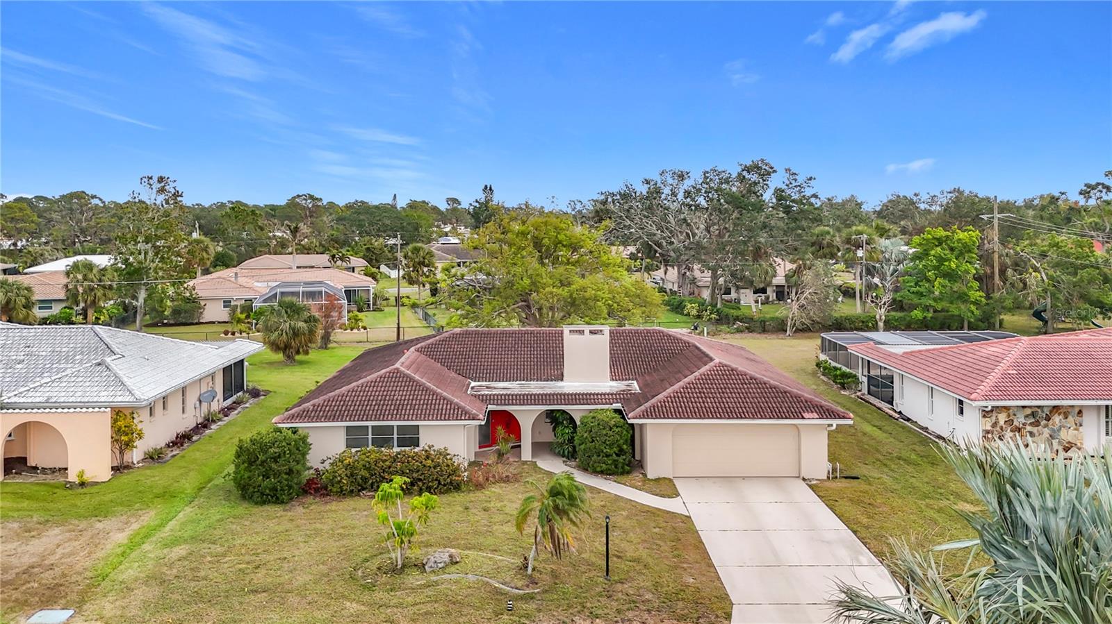 121 VAN DYCK DR photo 4