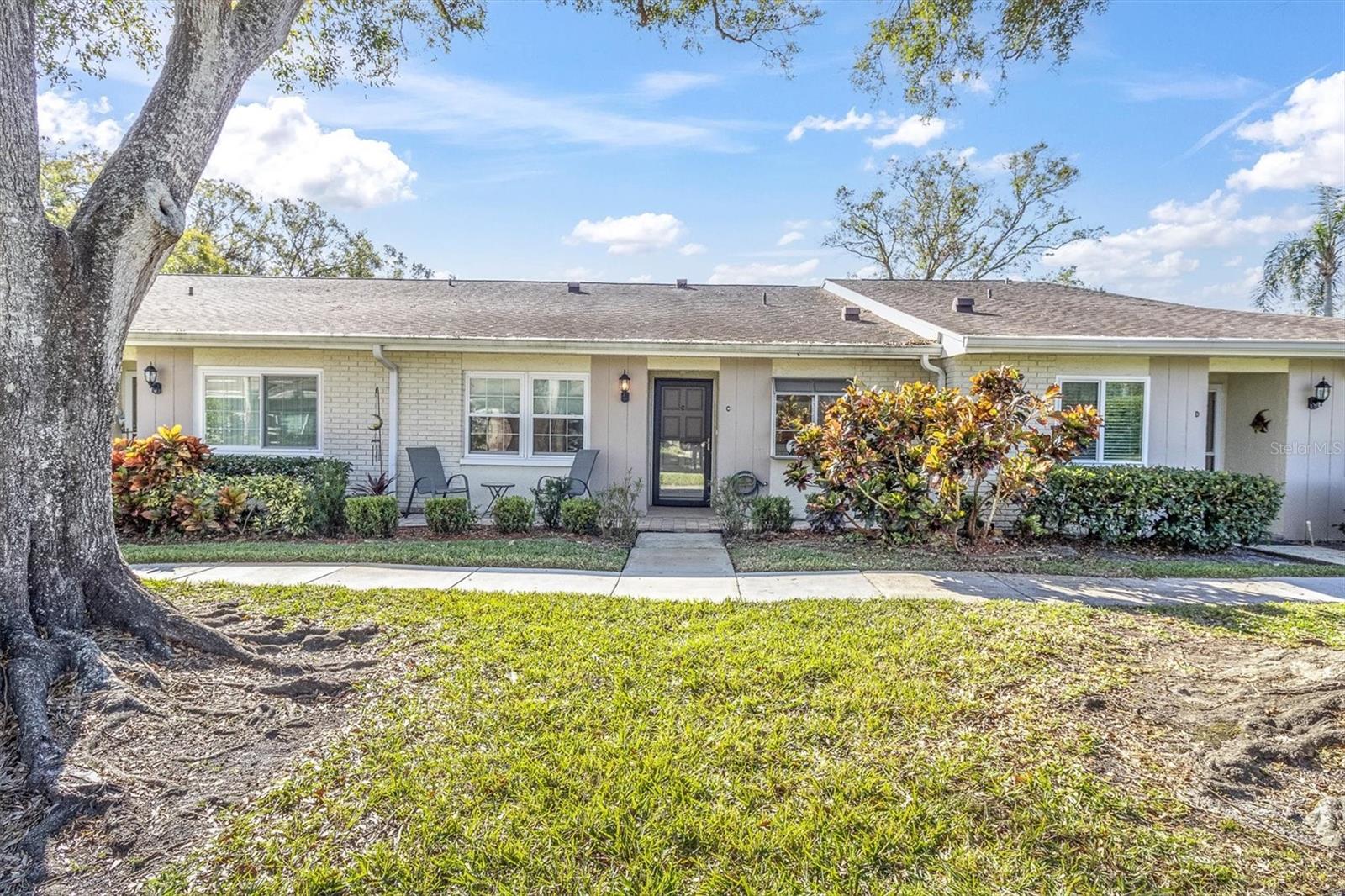 1035 DUNROBIN DR #C — home for sale