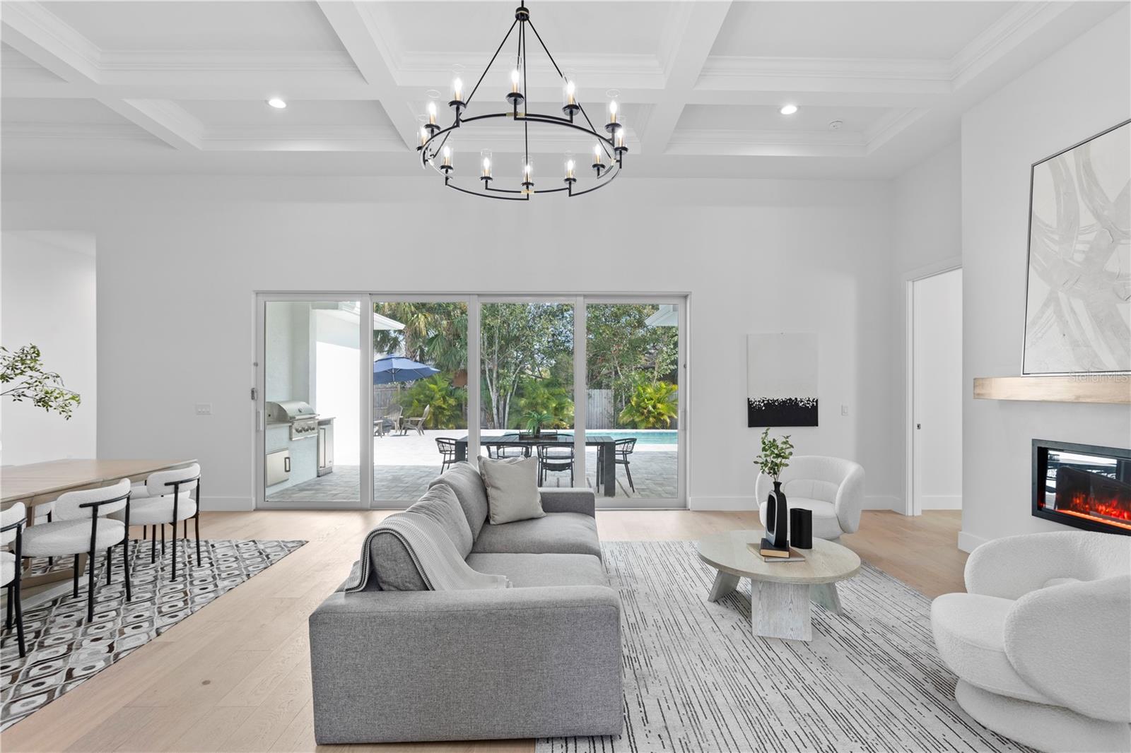 201 S SHADE AVE photo 5
