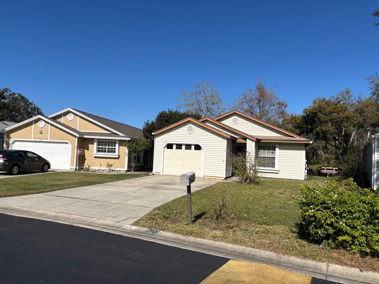 138 MEADOW BLVD photo 2