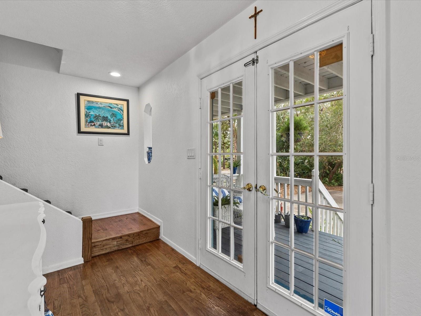 514 WIDEVIEW AVE photo 3