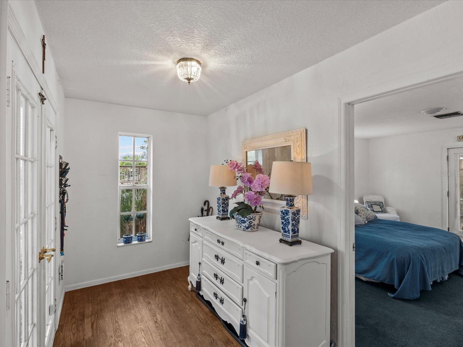 514 WIDEVIEW AVE photo 4