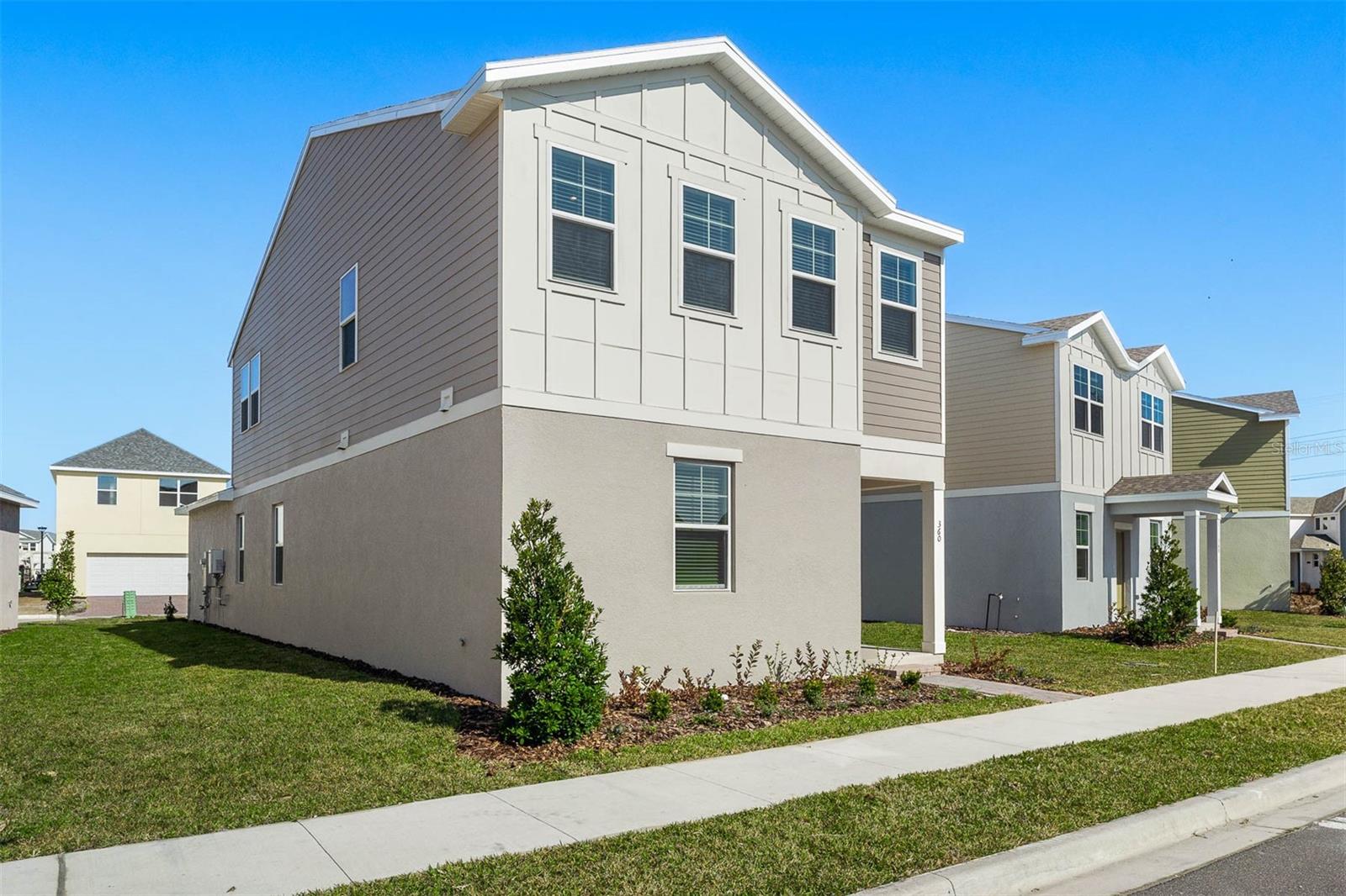 360 BELMOND DR photo 2