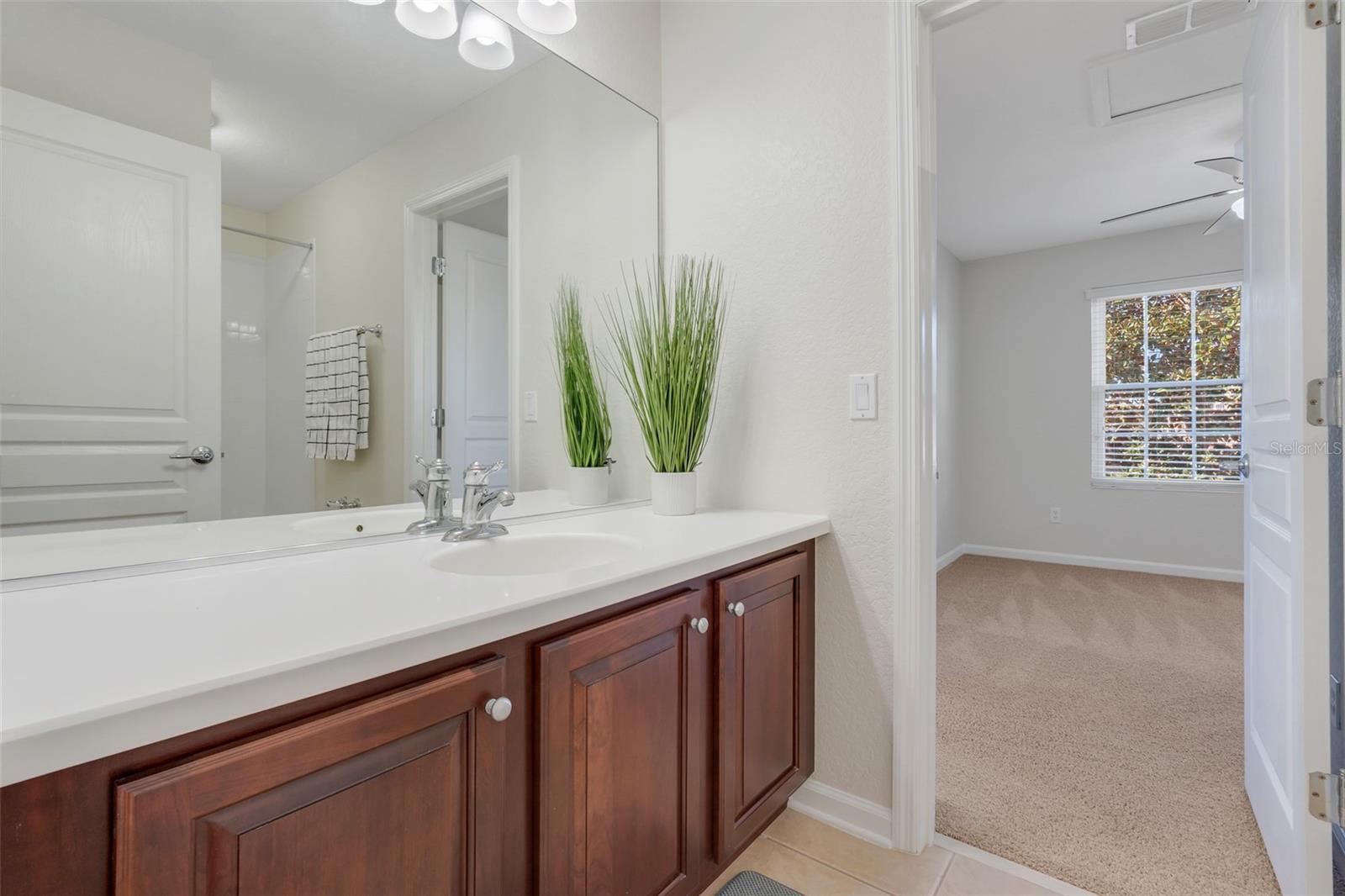 7343 DEREXA DR photo 2