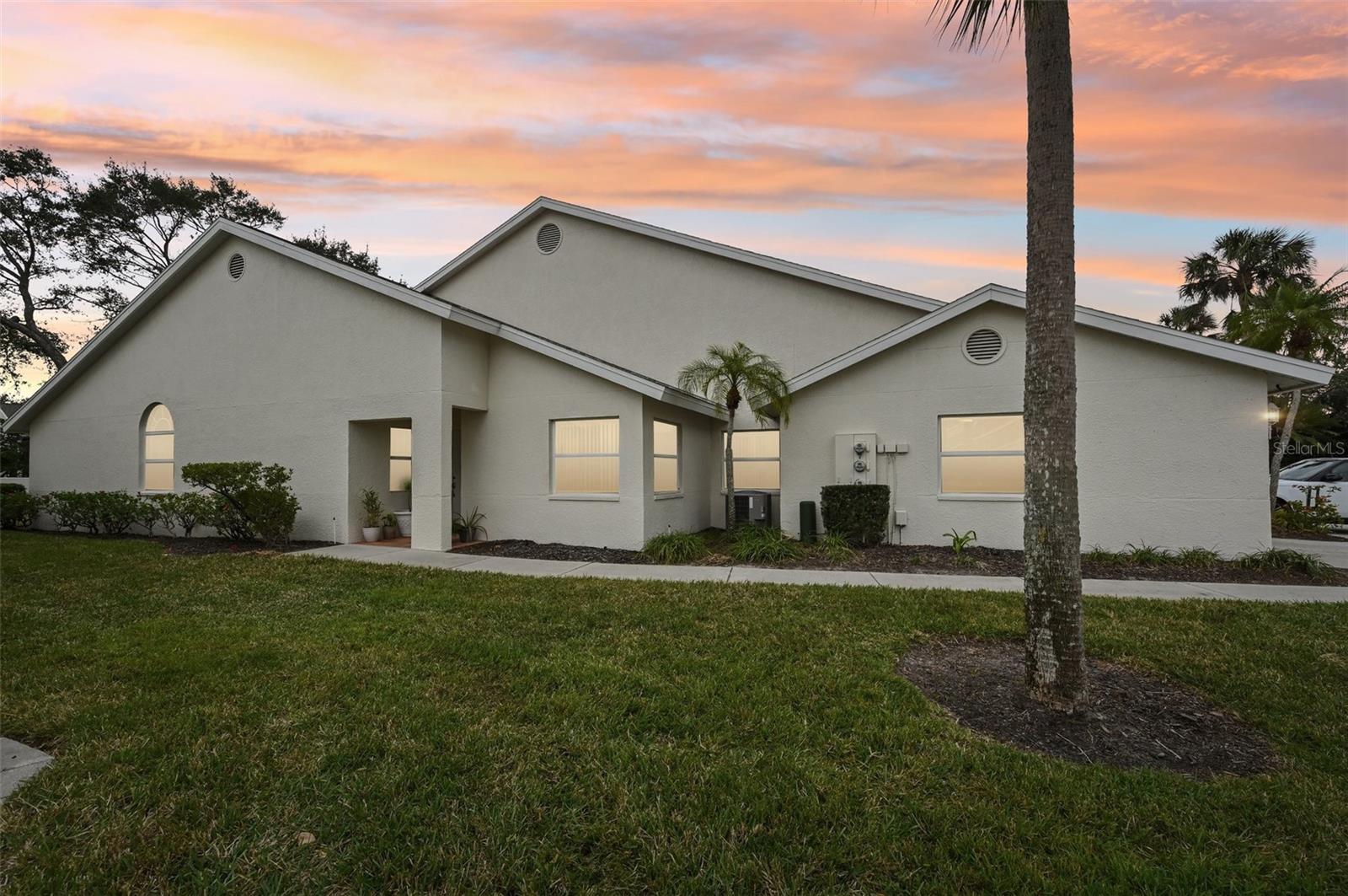 6228 COUNTRY CLUB WAY — home for sale