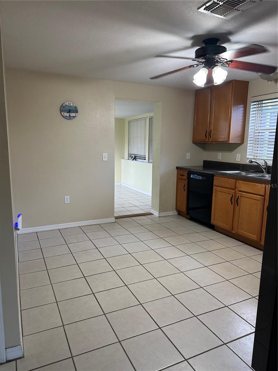 34006 RIDGE MANOR BLVD photo 4