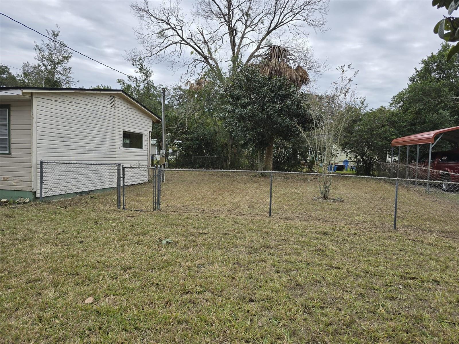 4293 COUNTY ROAD 136 photo 2