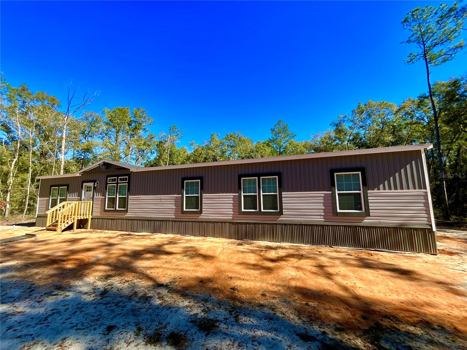 590 COUNTY ROAD 219 photo 3