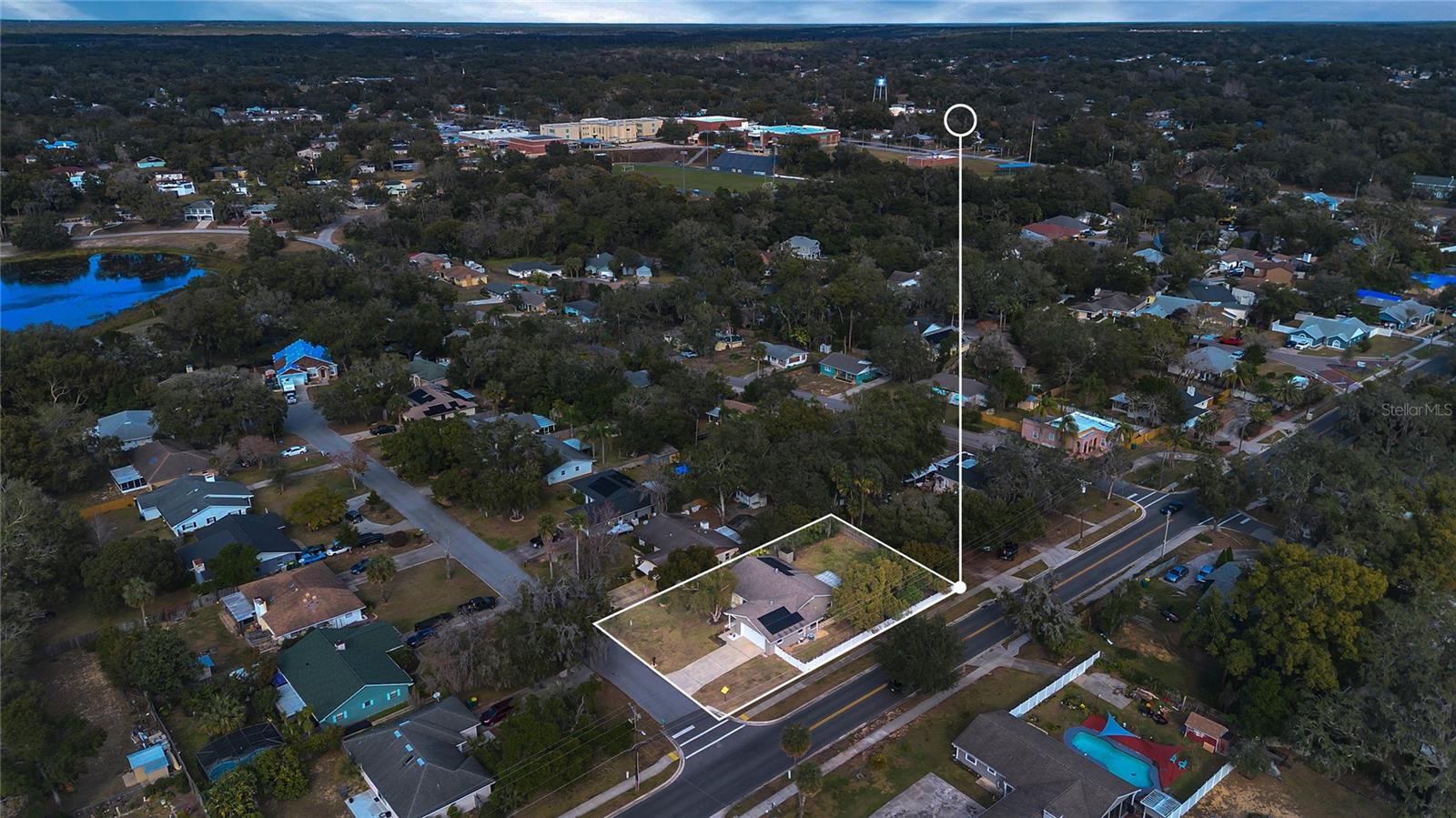 1107 LANTANA DR photo 2