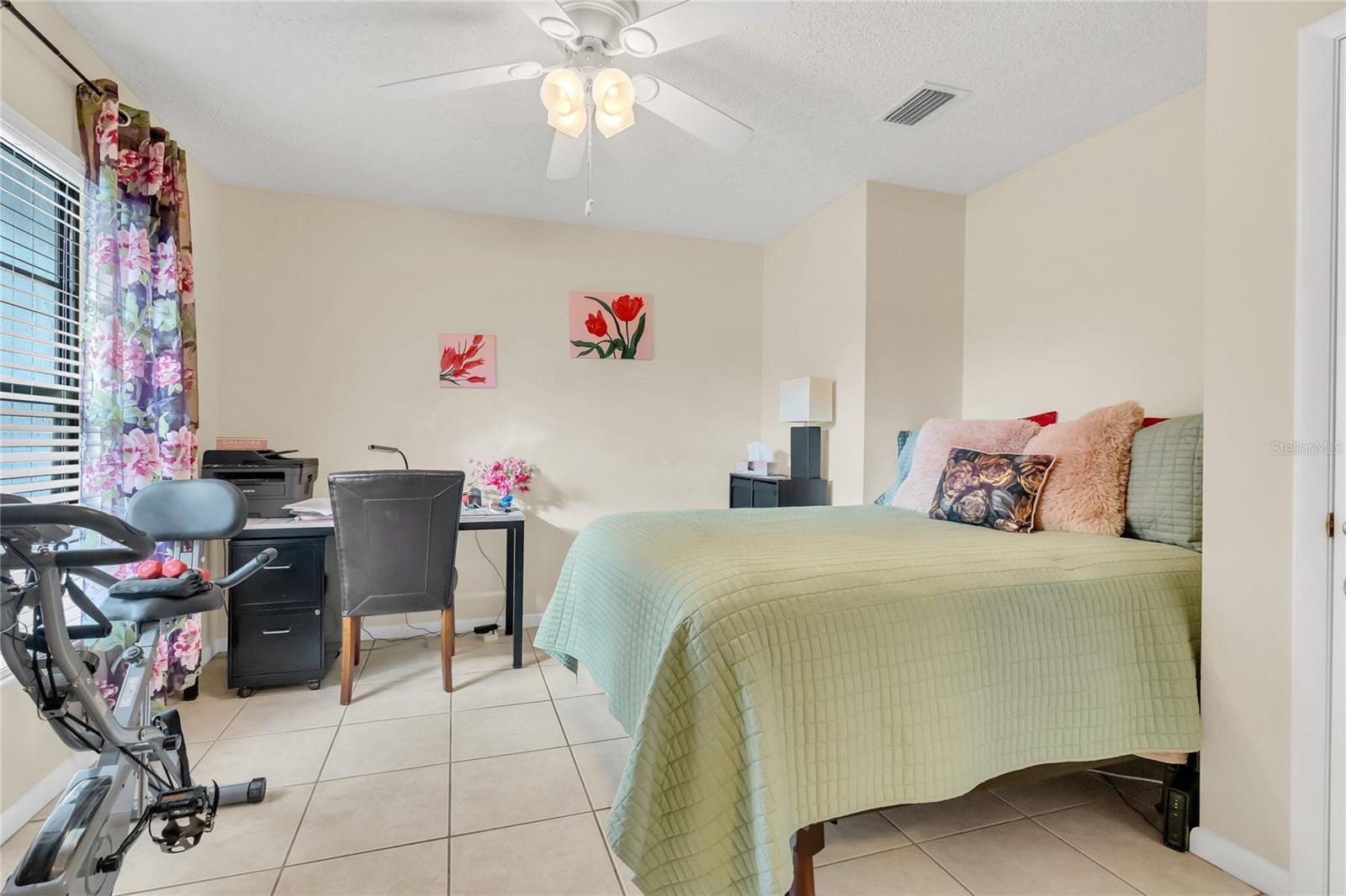 1107 LANTANA DR photo 5