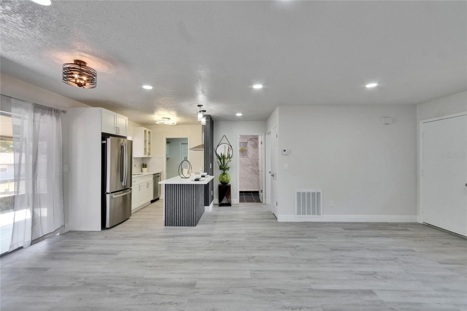 5120 LANDOVER BLVD photo 5