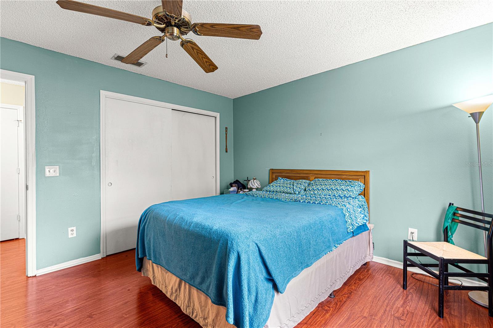 453 HILDALGO DR photo 4