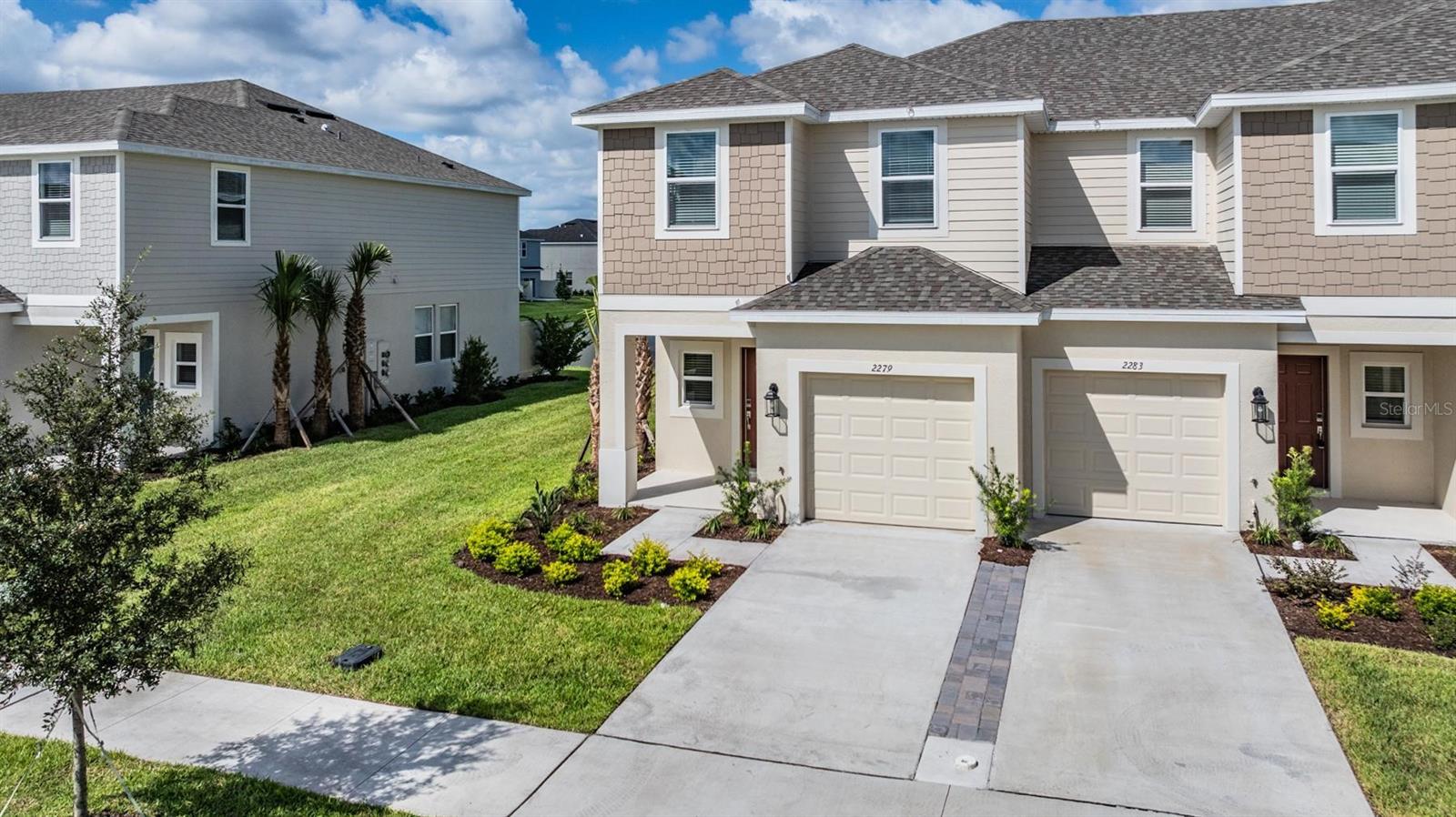 2279 PARAVANE WAY photo 5