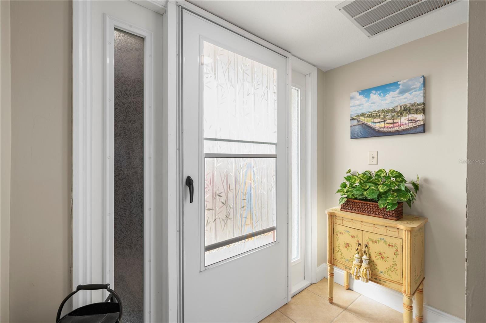 311 GARVIN ST #301B photo 3