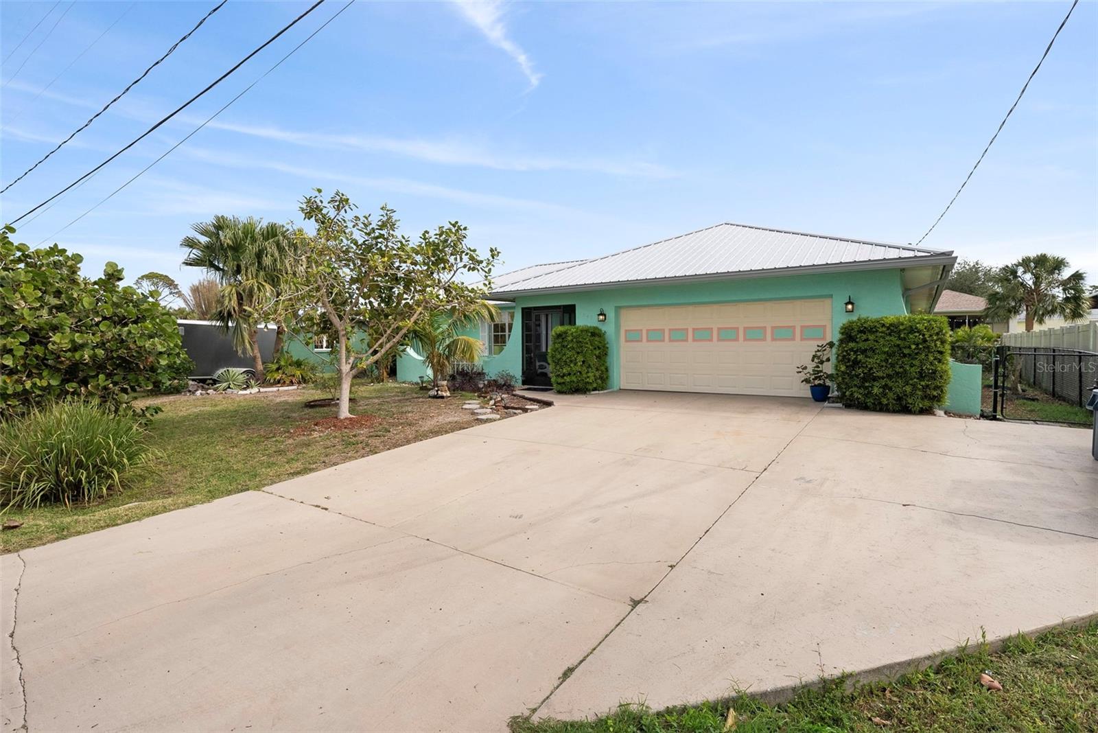 1845 EDISON DR photo 3