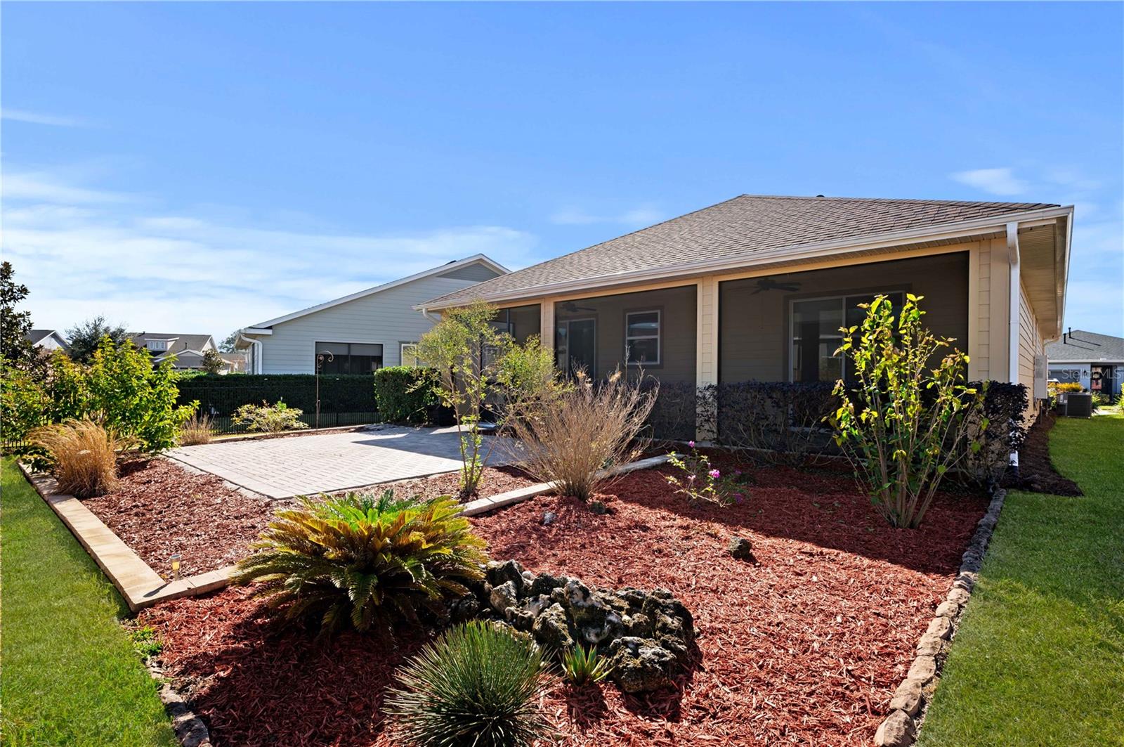 5579 NW 40TH PL photo 2