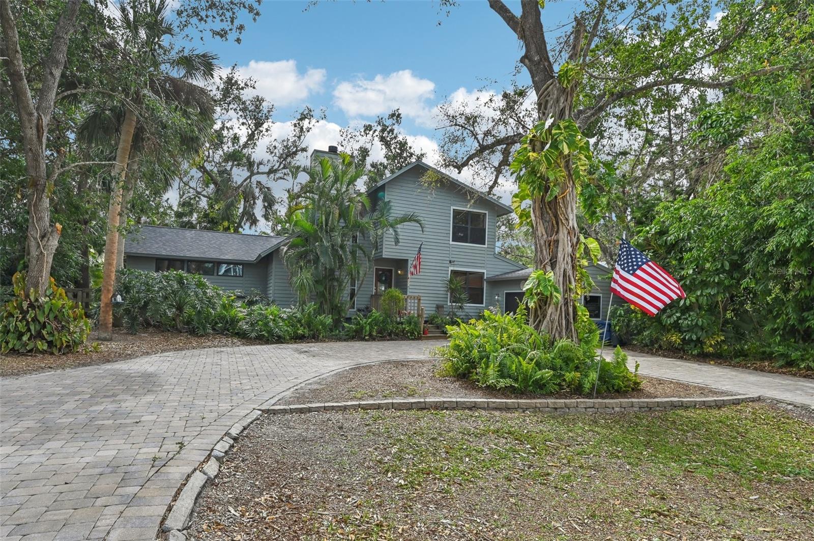 1702 SPOONBILL DR photo 3
