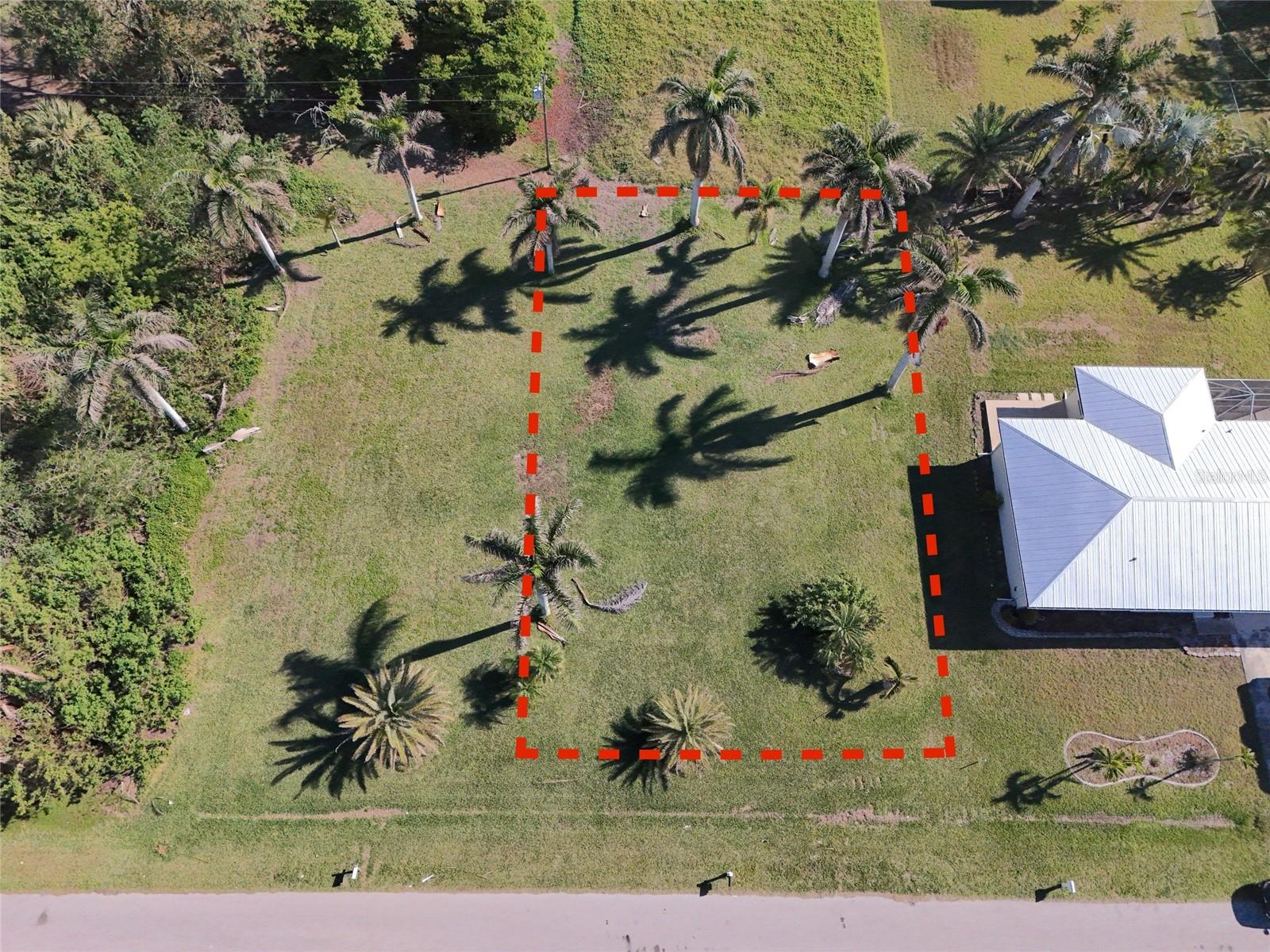2810 POINCIANA CT photo 2