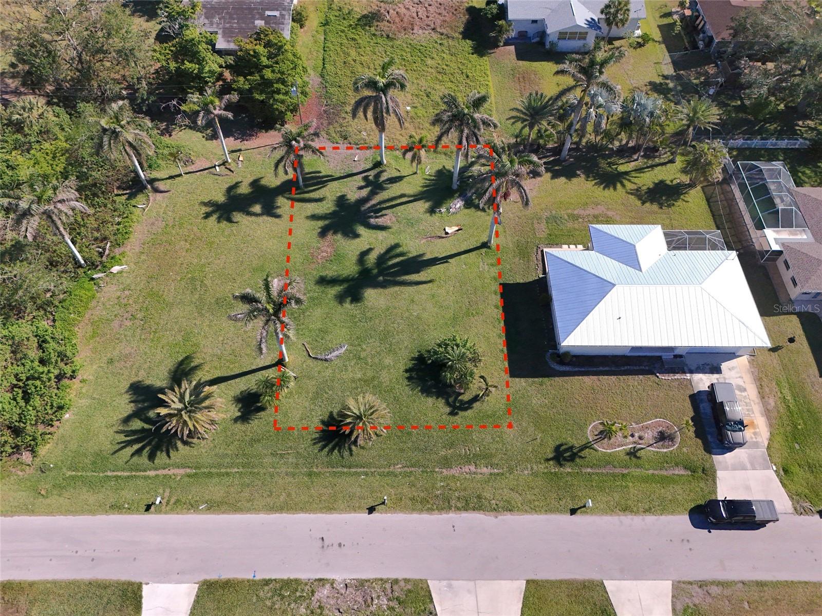 2810 POINCIANA CT photo 3
