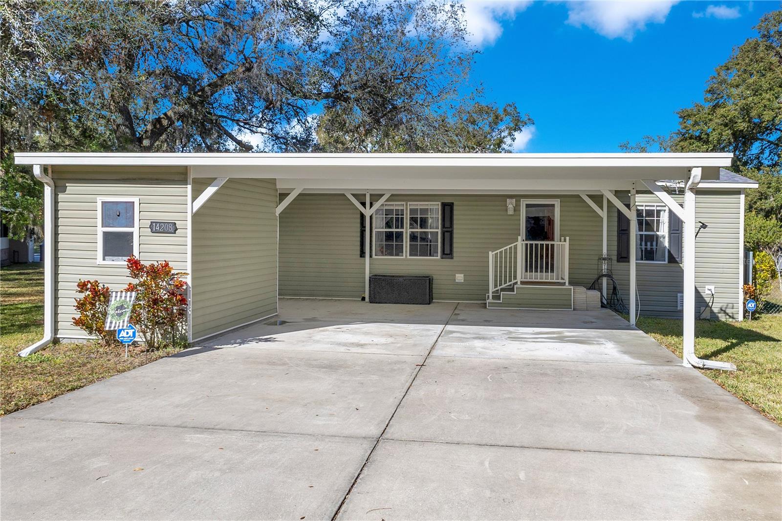 14208 TASSLEFLOWER CT photo 2