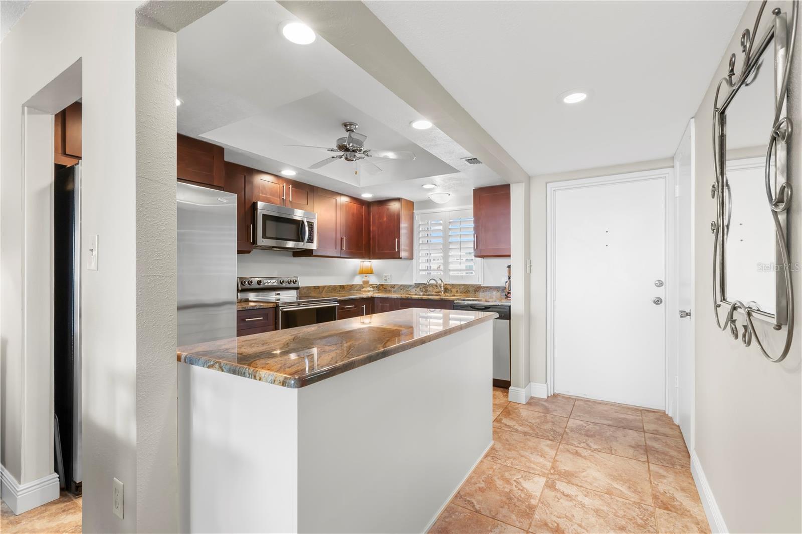 7 ELGIN PL #208 photo 3