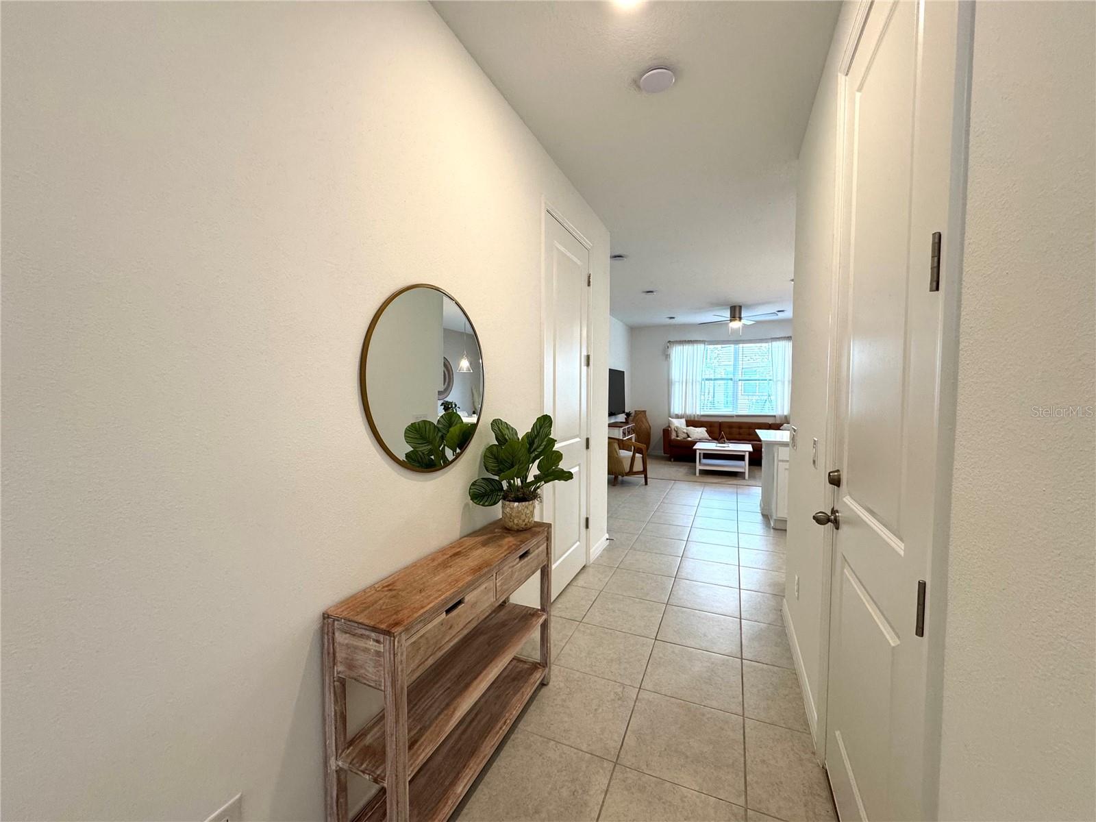 1017 PLANTATION LN photo 3