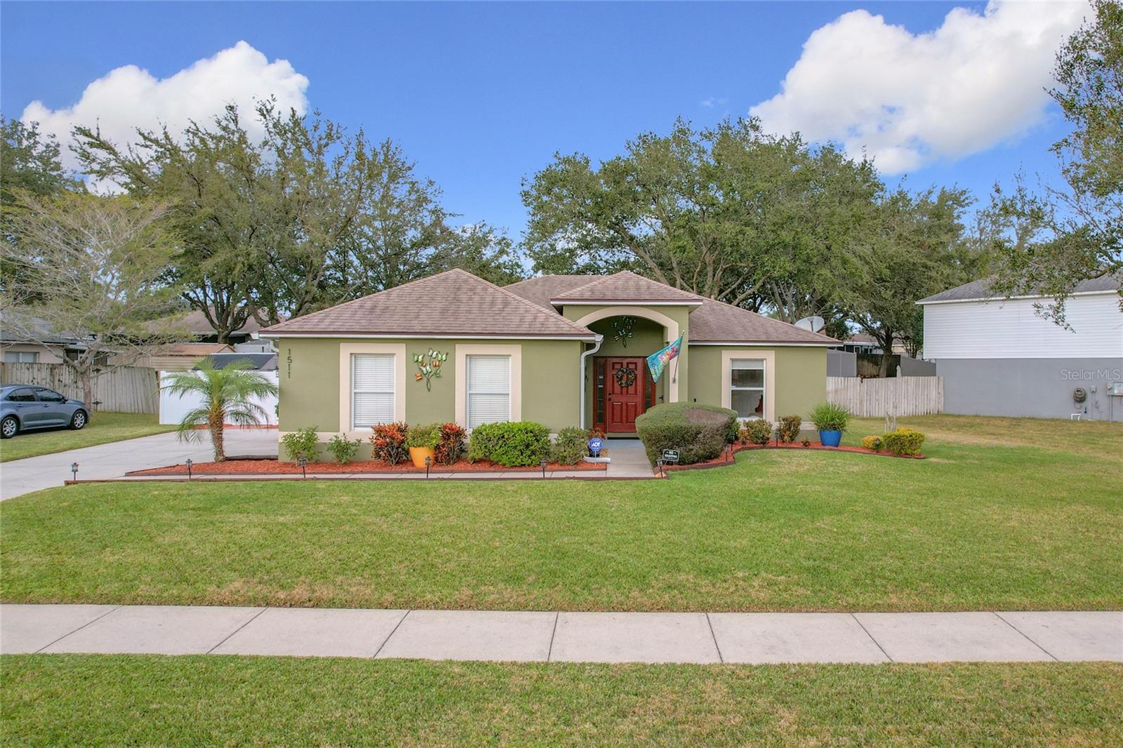 1511 DUNN COVE DR photo 3