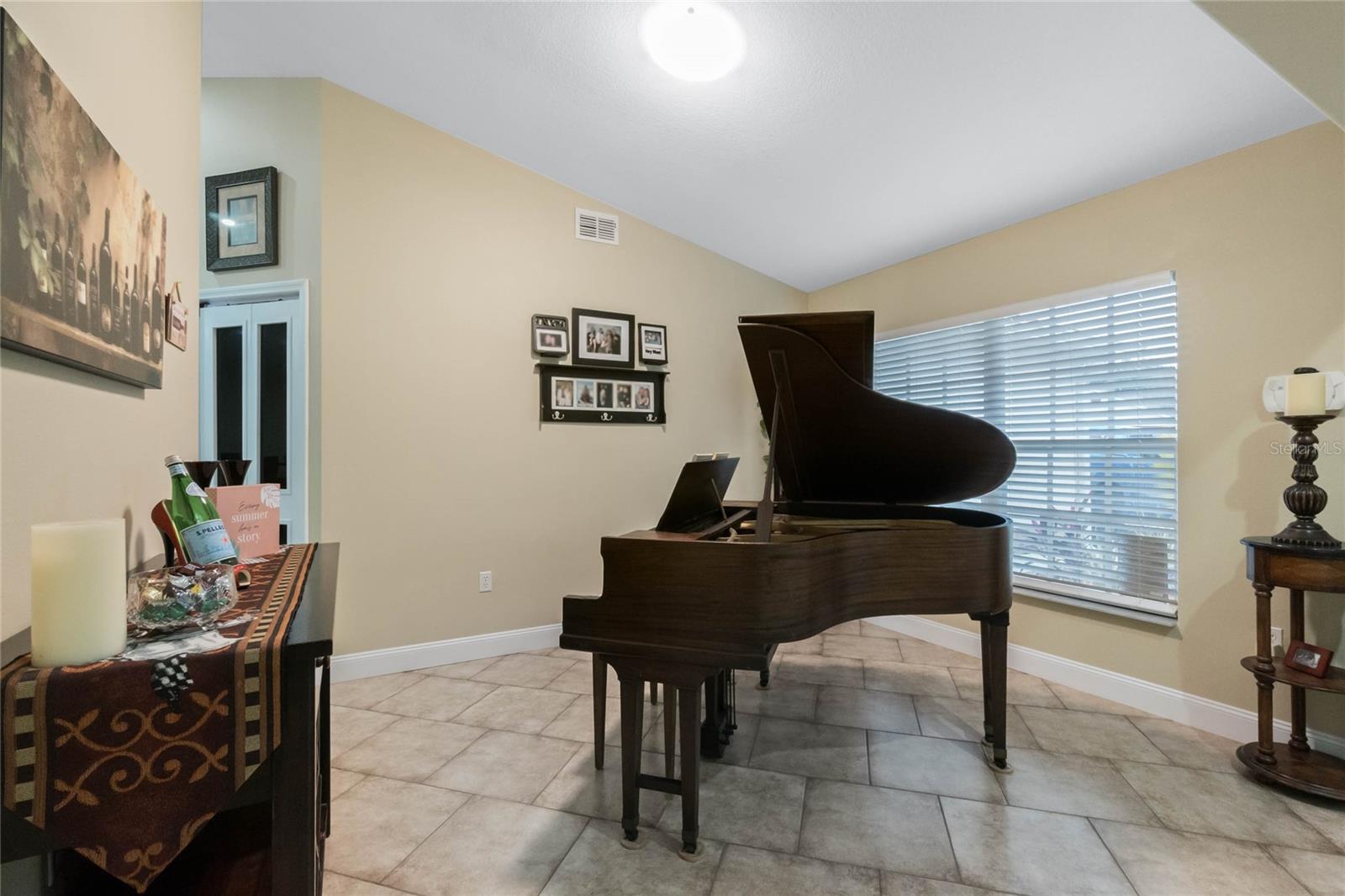 4206 SKY FLOWER LN photo 2