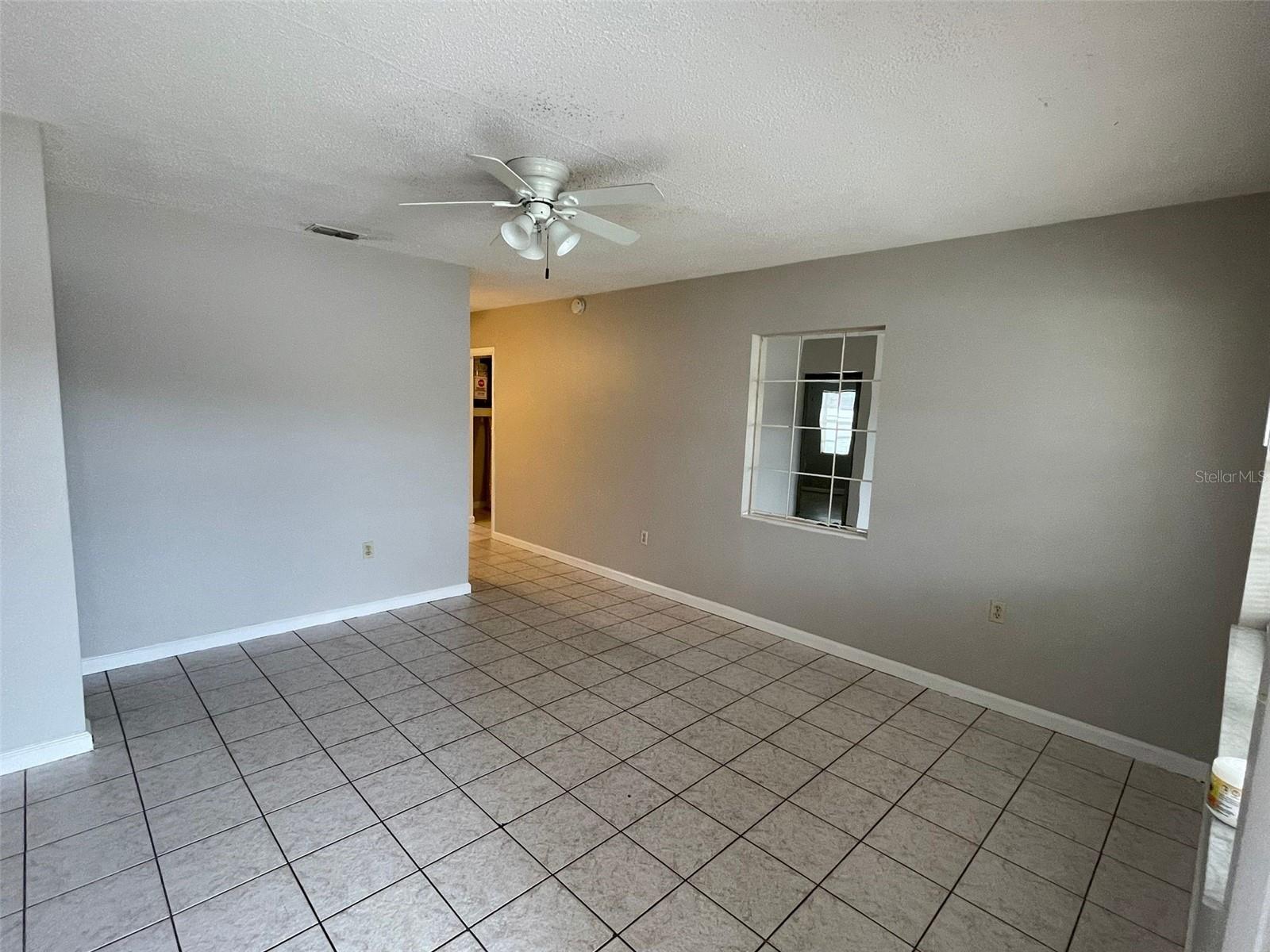 6102 MASSACHUSETTS AVE photo 2