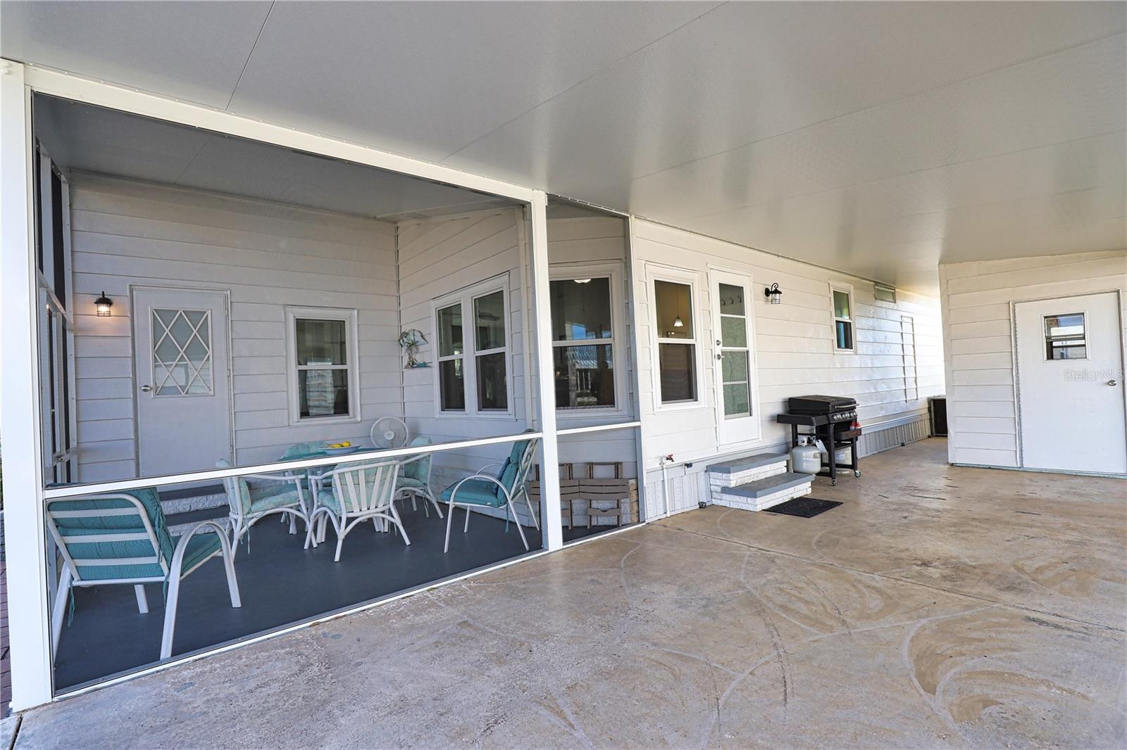 477 LOMA LINDA photo 5