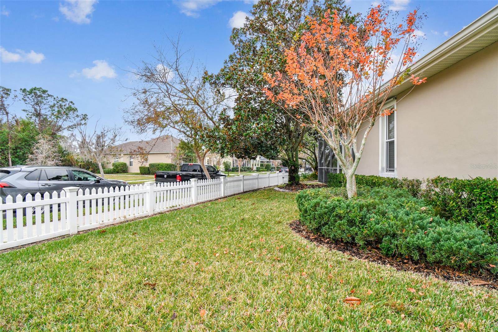 10002 BENTLEY WAY photo 3