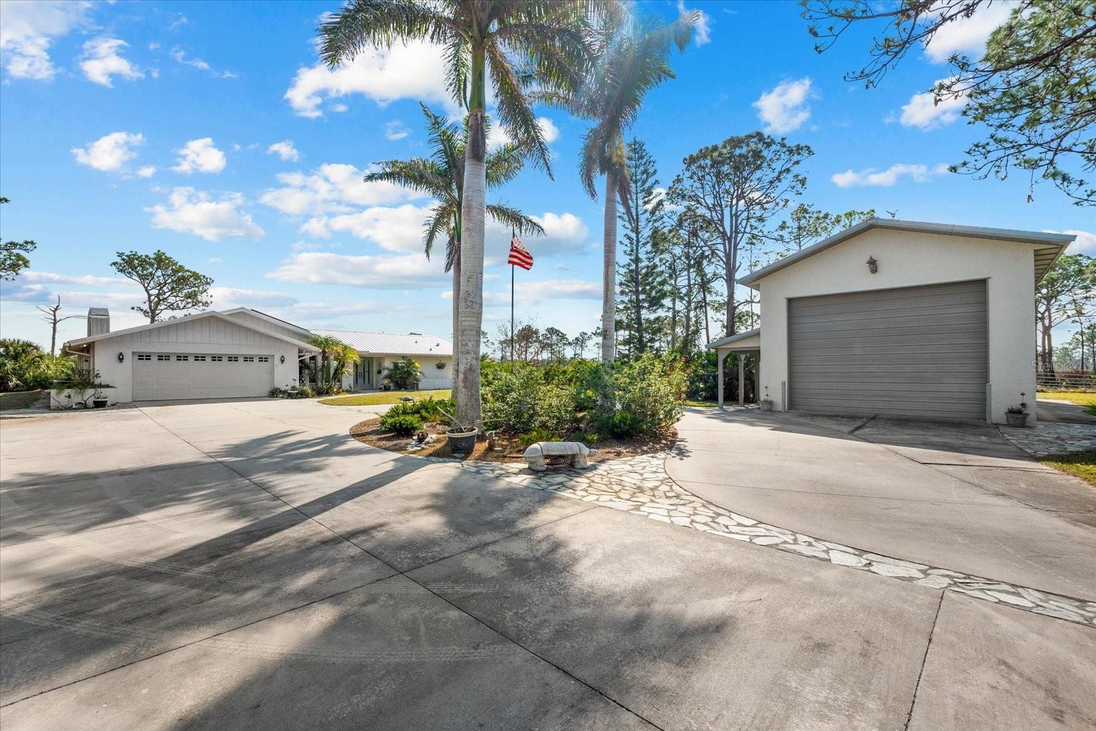 38 RIVERFRONT DR photo 2