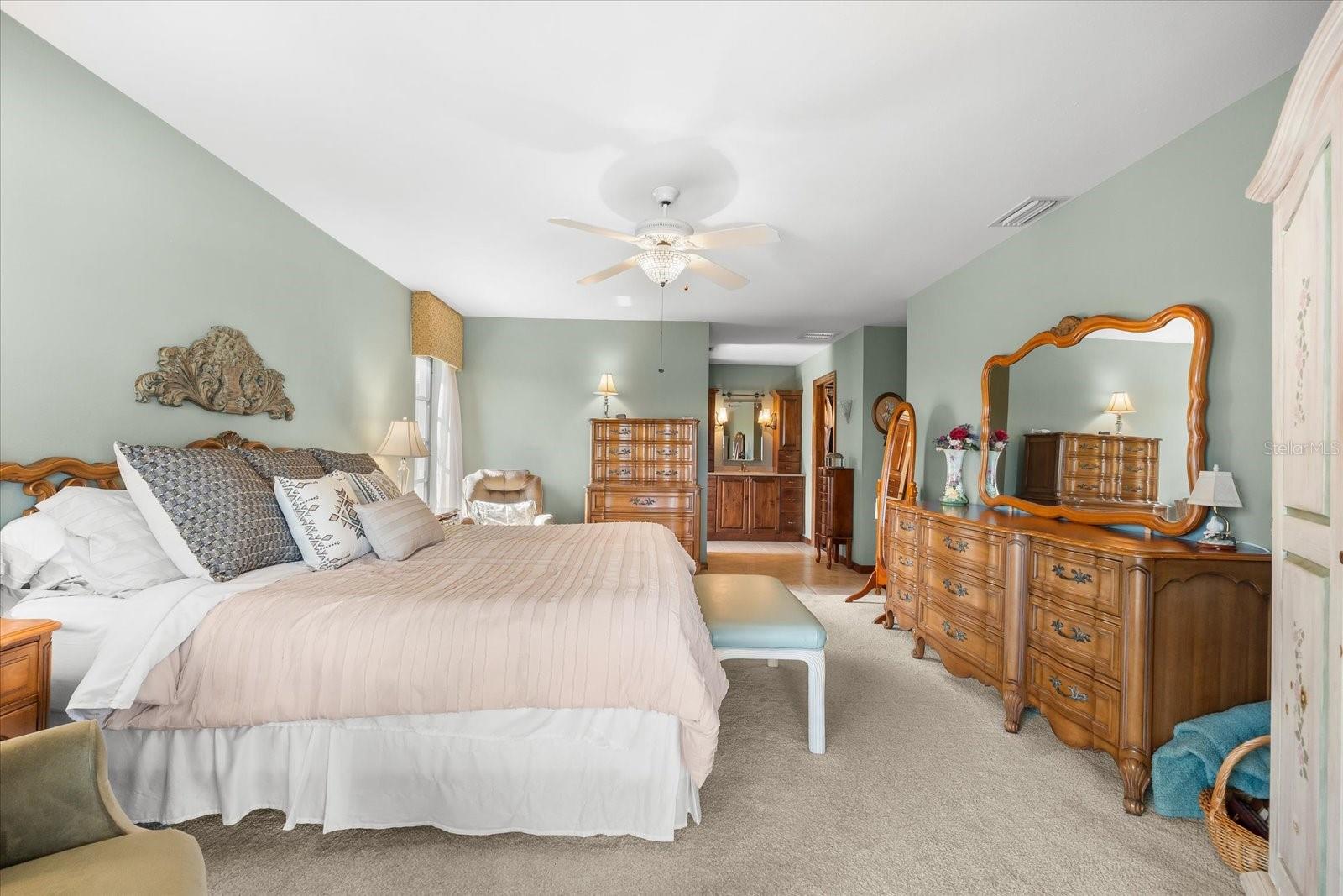 38 RIVERFRONT DR photo 5