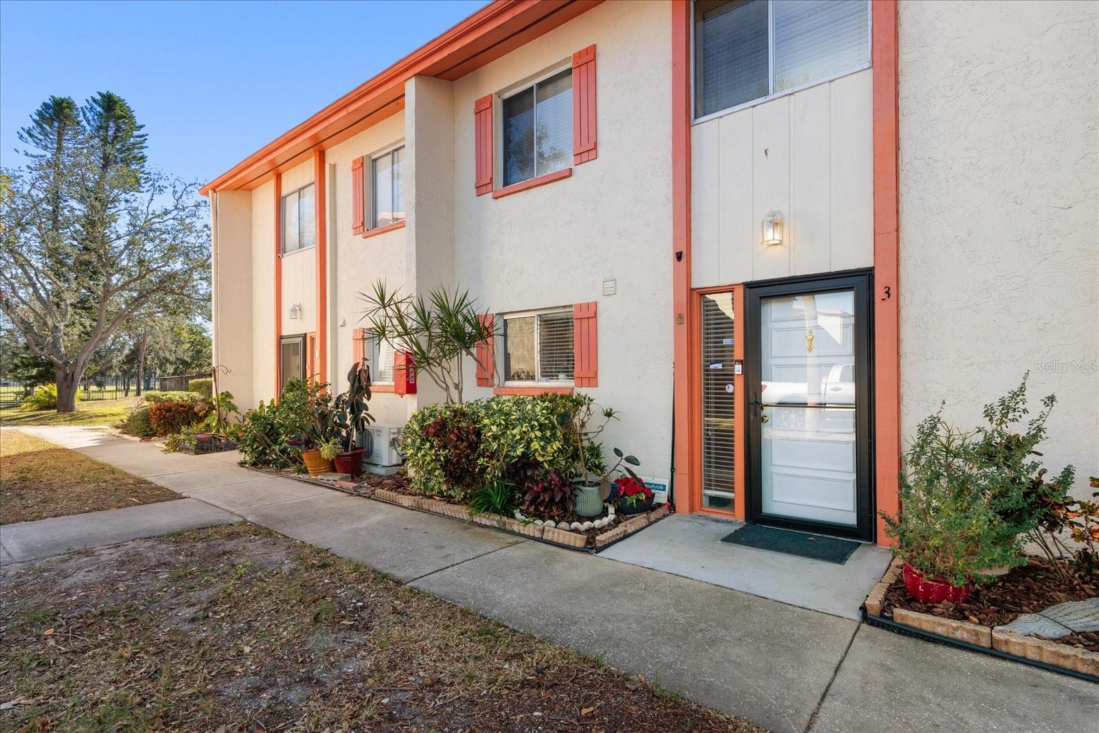 1620 58TH AVE S #3 photo 2