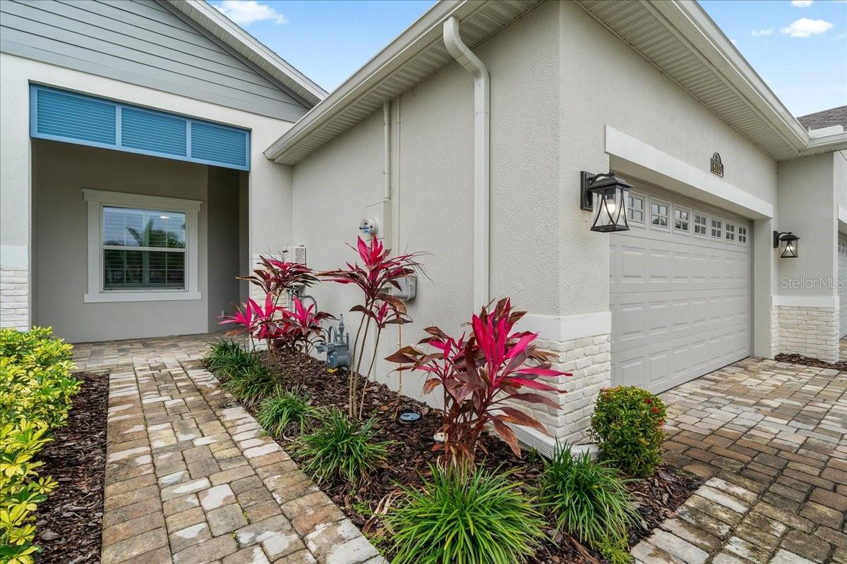 8135 TETHYS CT photo 3