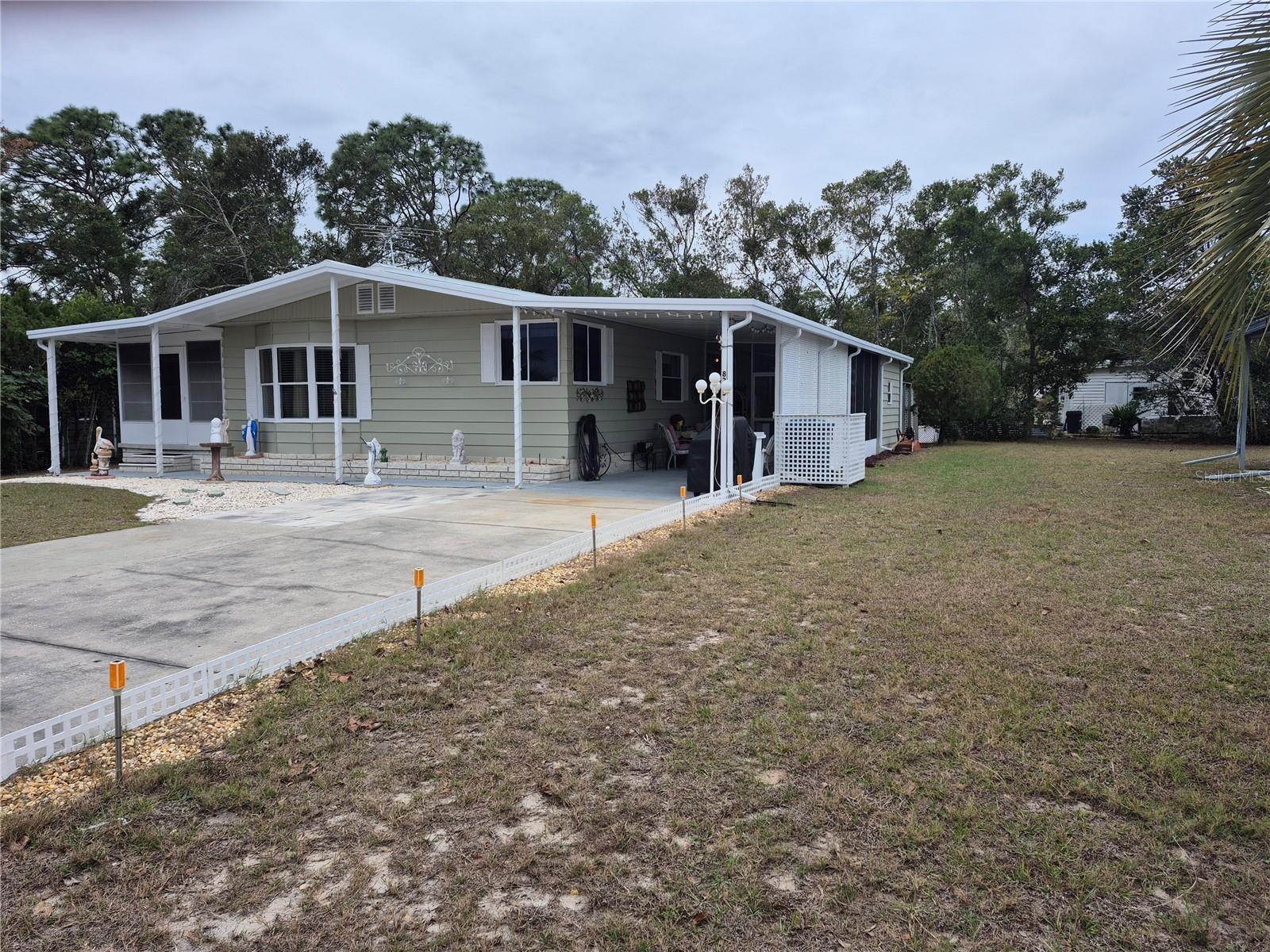 8225 MODENA AVE photo 3