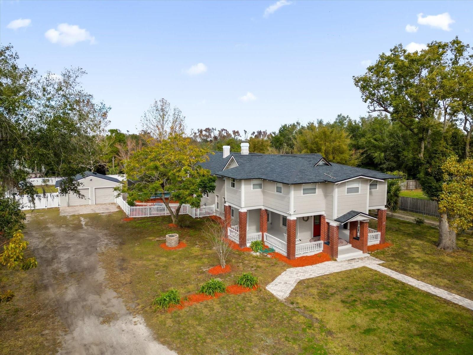 2711 W HIGHLAND AVE photo 2