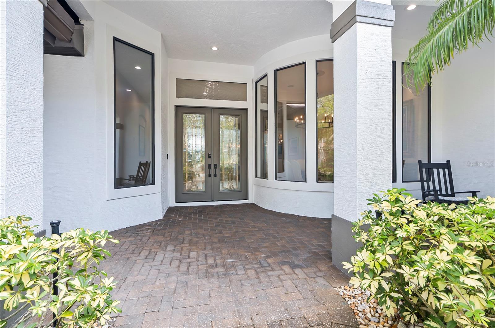 15 S WATERVIEW DR photo 2