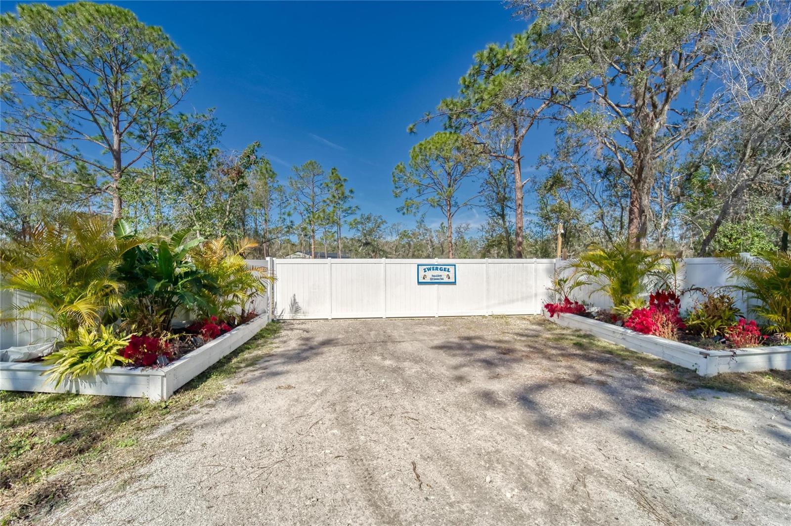 13215 SEMINOLE TRL photo 2