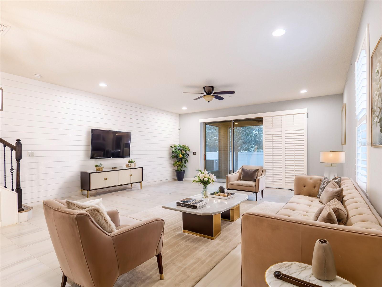 1164 PAVIA DR photo 3