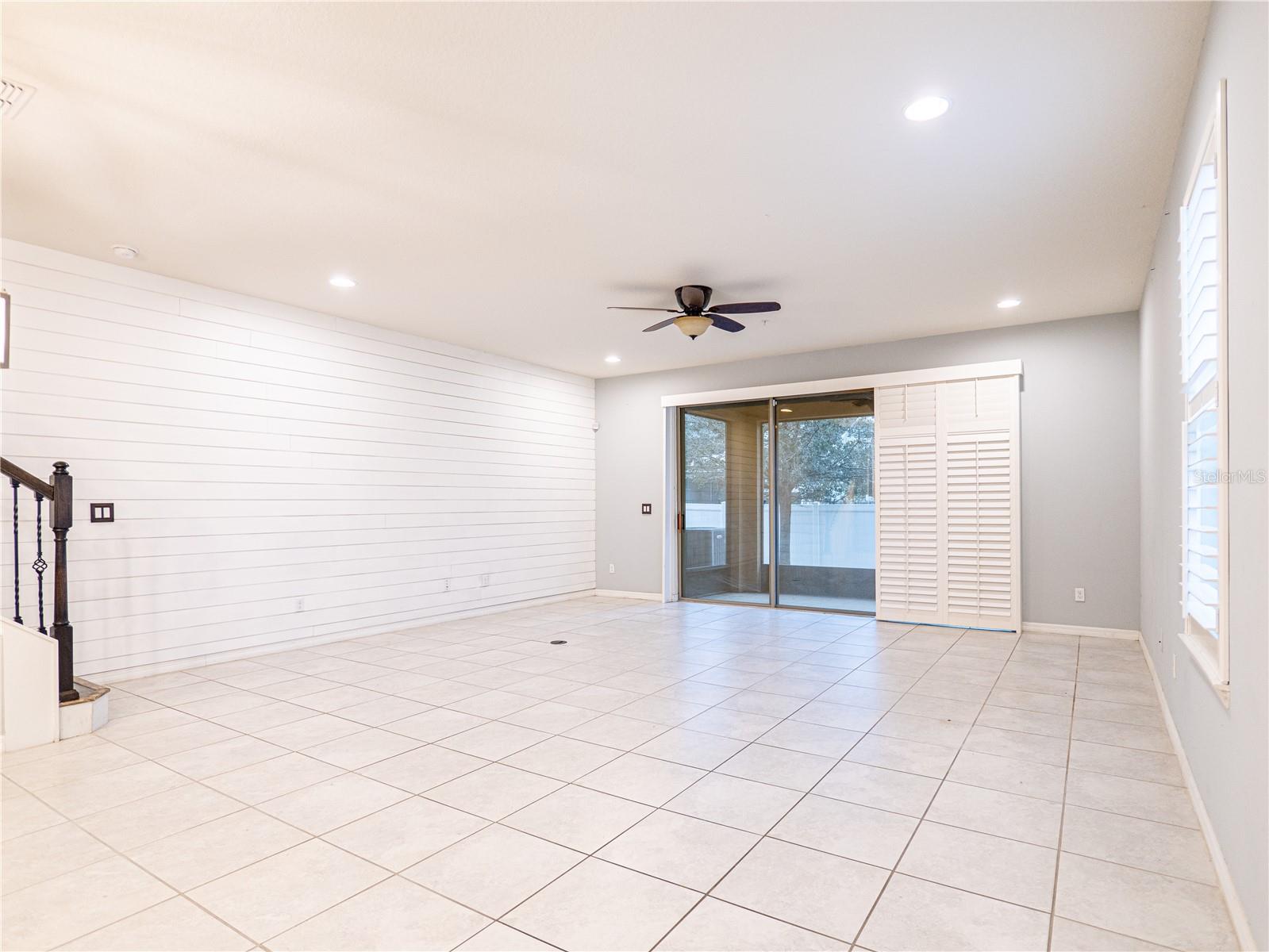 1164 PAVIA DR photo 4