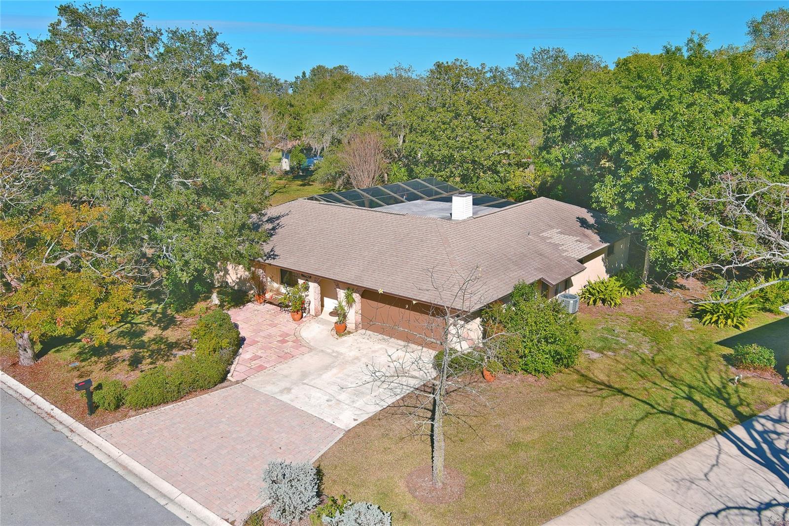 1440 N JENNINGS LN photo 2