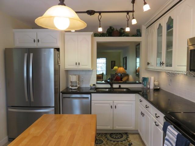 142 PINENEEDLE DR #142U photo 2