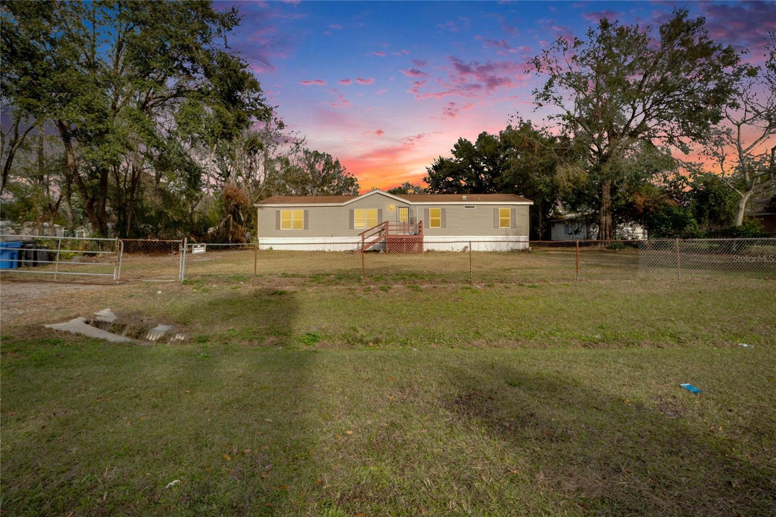 12914 GORDON RD photo 3