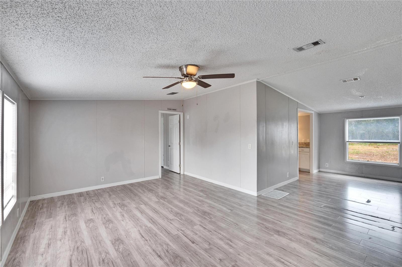 12914 GORDON RD photo 5