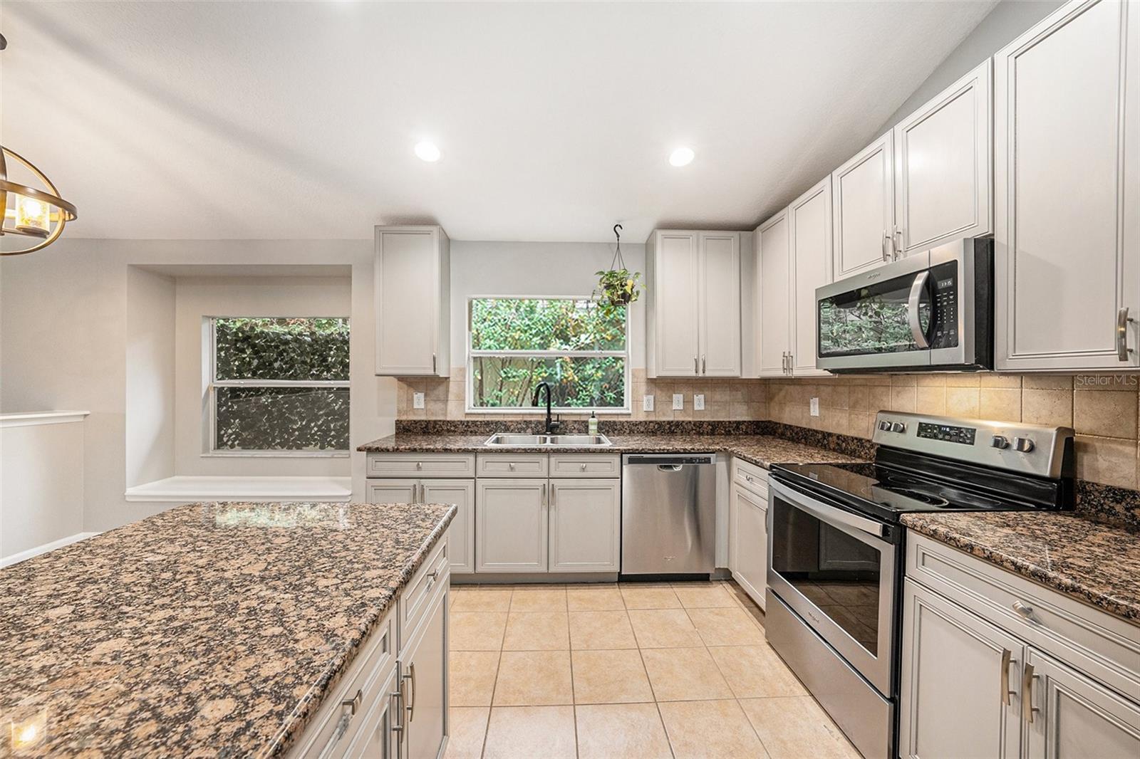 3850 OLDE LANARK DR photo 4
